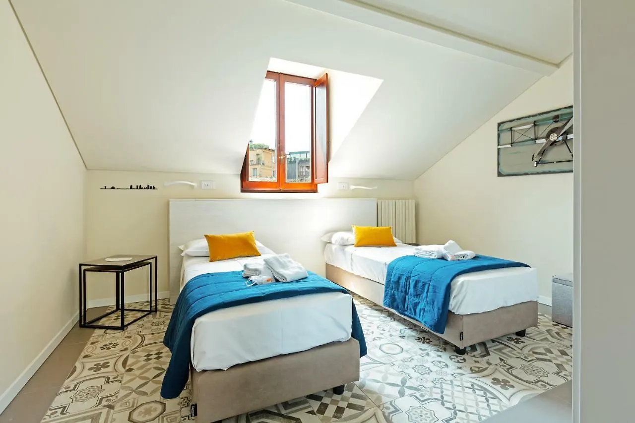 Renovated Penthouse Duomo & Via Torino Apartment Milan